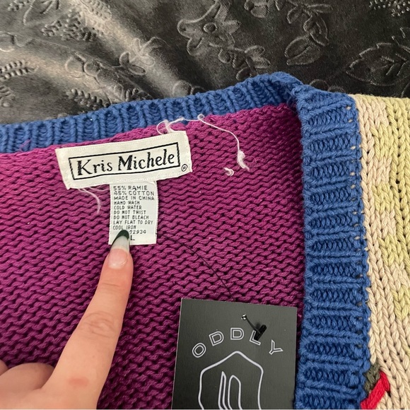 Vintage 90s knit cardigan - Picture 3 of 4